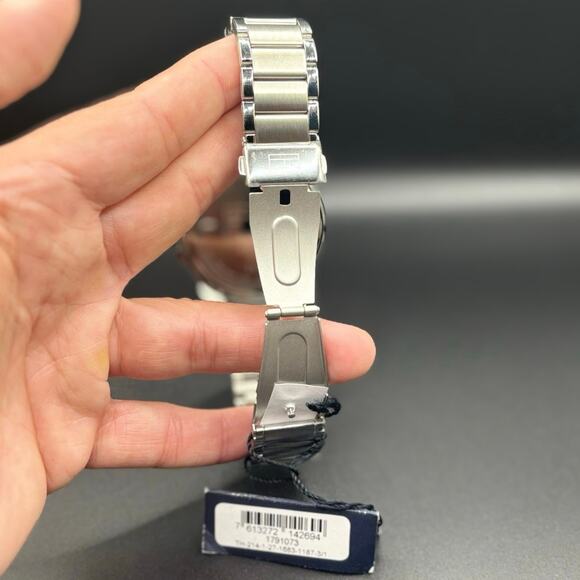 Tommy Hilfiger 1791073 Men’s Stainless Steel Blue Bezel White Dial Quartz NIBWT - Picture 11 of 17